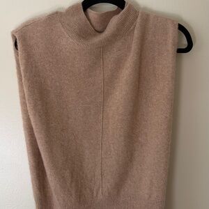 Sleeveless cashmere sweater